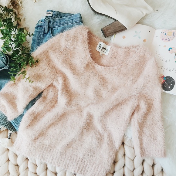 𝕗𝕝&𝕝 𝕤𝕟𝕠𝕨 𝕓𝕦𝕟𝕟𝕪 𝕤𝕨𝕖𝕒𝕥𝕖𝕣 - Picture 2 of 5